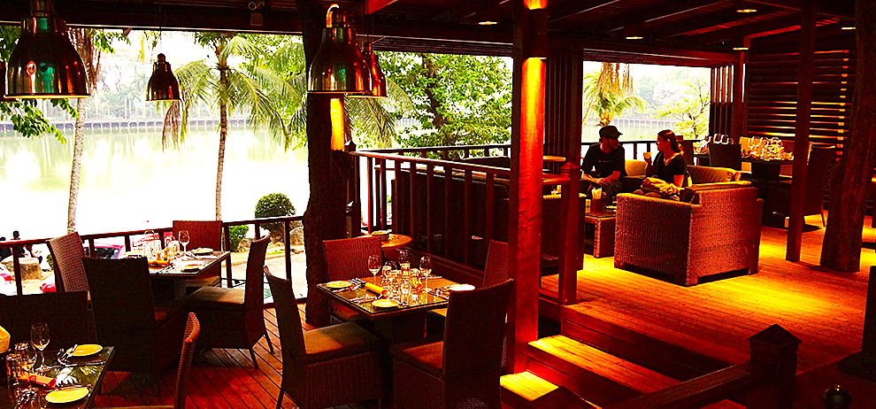 Nervin Cafe & Bistro (Kandawgyi Lake - inner decoration)